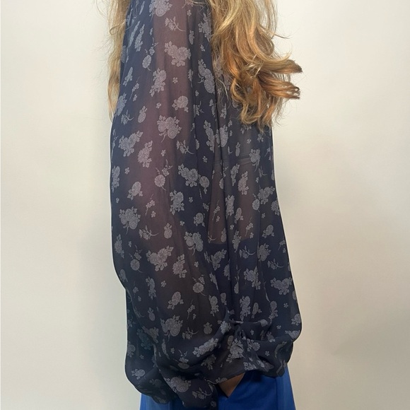 Vince Floral Sheer Navy Blouse - Picture 2 of 6
